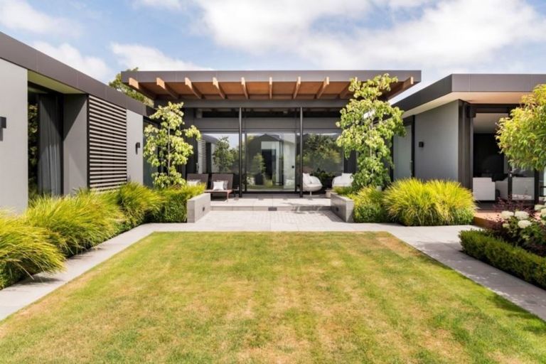 Photo of property in 138a Fendalton Road, Fendalton, Christchurch, 8052