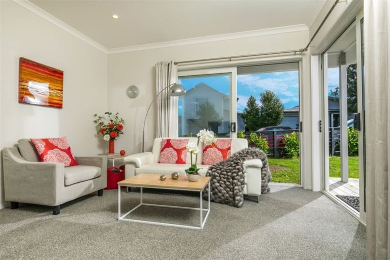 Photo of property in 7 Waiarohia Place, Hobsonville, Auckland, 0616