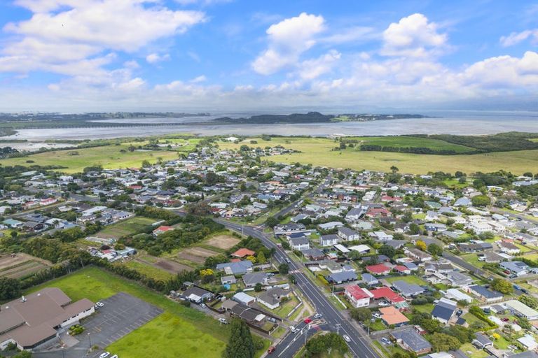 Photo of property in 107 Taylor Road, Mangere Bridge, Auckland, 2022