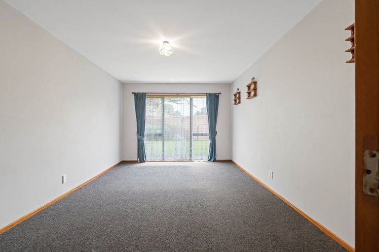 Photo of property in 11 Briarmont Street, Avondale, Christchurch, 8061