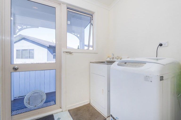 Photo of property in 50 Whitby Avenue, Whitianga, 3510