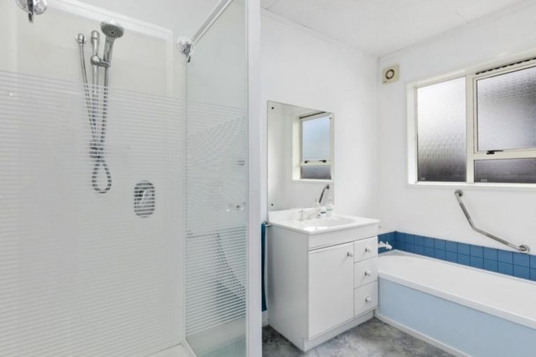 Photo of property in 46 Glen Road, Stokes Valley, Lower Hutt, 5019