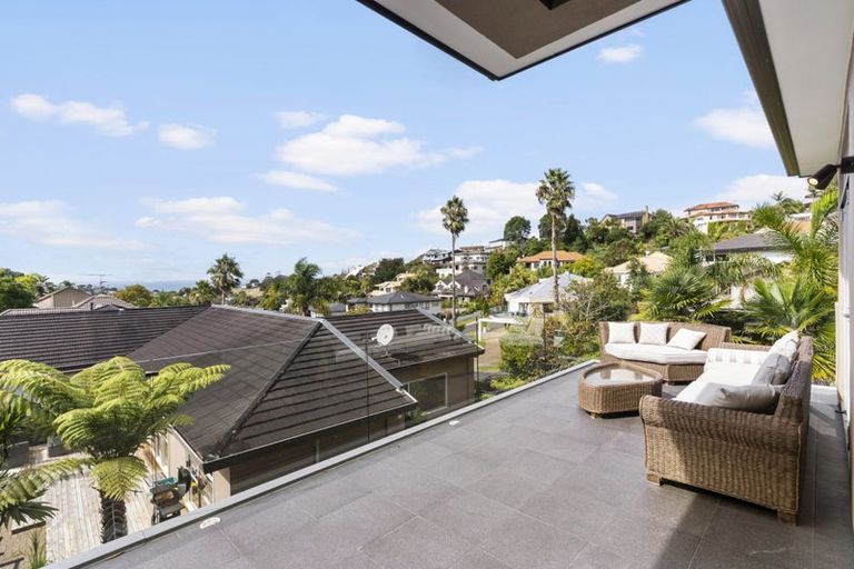 Photo of property in 49 Penguin Drive, Murrays Bay, Auckland, 0630