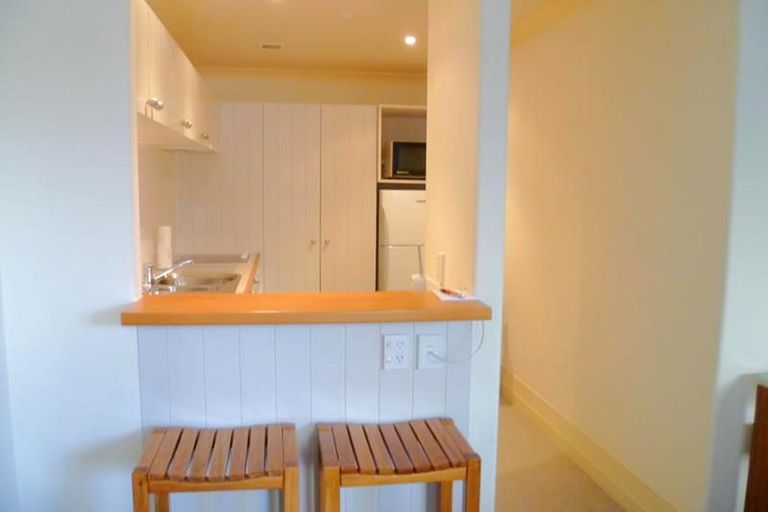 Photo of property in Kelvin House, 6e/16 The Terrace, Wellington Central, Wellington, 6011