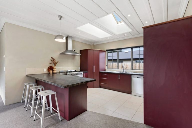 Photo of property in 12 Orbell Drive, Lake Hayes, Queenstown, 9304