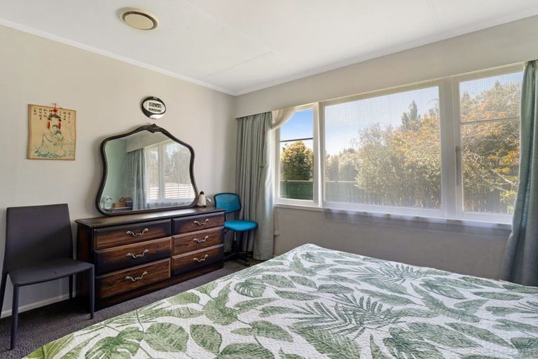 Photo of property in 30 Ruamahanga Crescent, Terrace End, Palmerston North, 4410