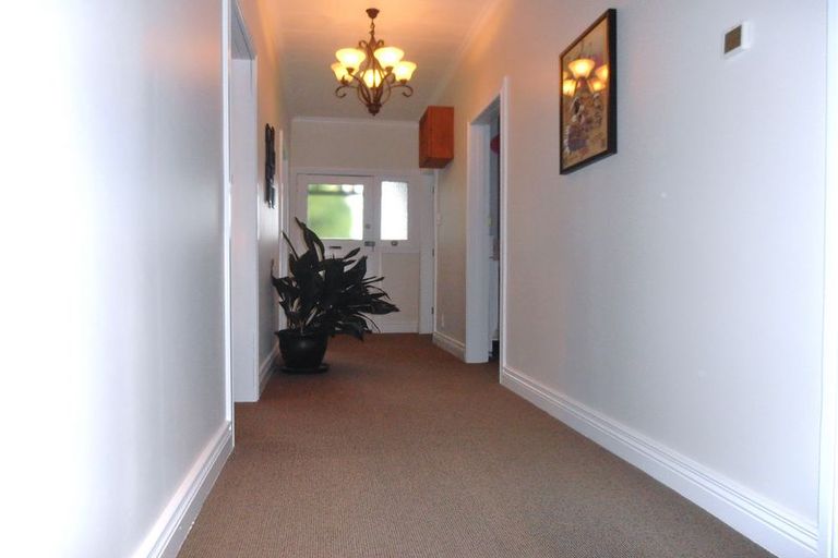 Photo of property in 4 Avenue Road, West End, Timaru, 7910