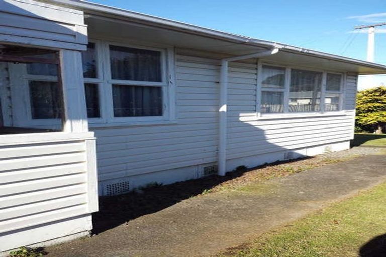 Photo of property in 3 Belair Avenue, Blagdon, New Plymouth, 4310