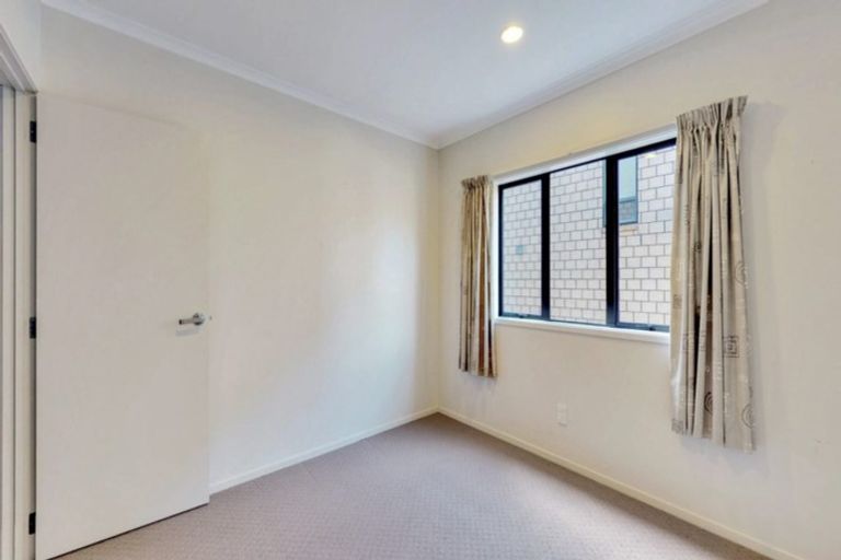 Photo of property in 2/19 Glencarron Place, Bethlehem, Tauranga, 3110