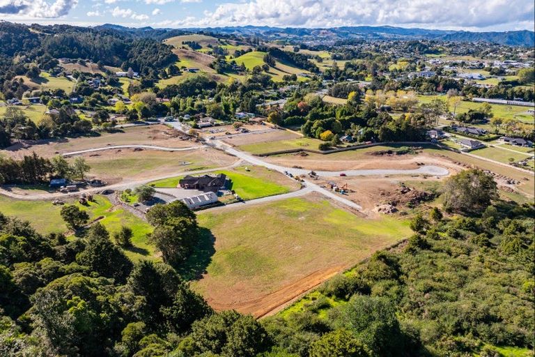 Photo of property in 143 Great North Road, Te Kamo, Kamo, 0185