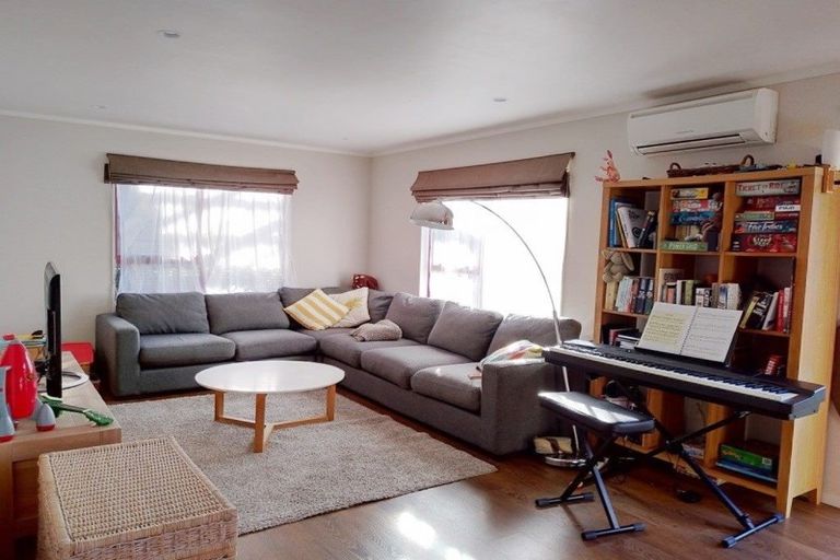 Photo of property in 9 Kura Place, Torbay, Auckland, 0630
