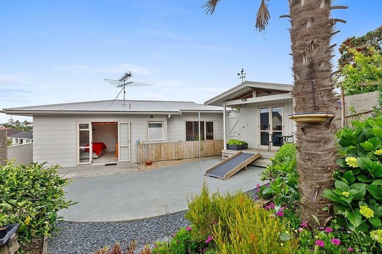 Photo of property in 14 Tamatea Drive, Snells Beach, 0920