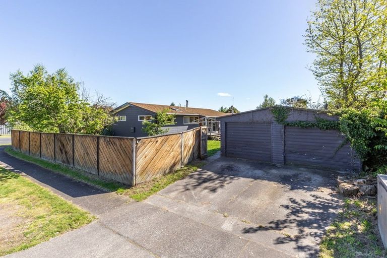 Photo of property in 2 Hyde Avenue, Richmond Heights, Taupo, 3330