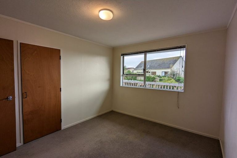 Photo of property in 9 Exploration Way, Whitby, Porirua, 5024