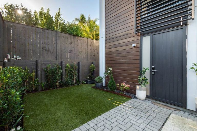 Photo of property in 33e Stanley Avenue, Milford, Auckland, 0620