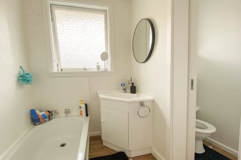 Photo of property in 44 Dee Street, St Albans, Christchurch, 8014