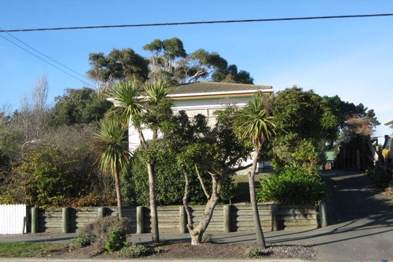 Photo of property in 119 Bowhill Road, New Brighton, Christchurch, 8083