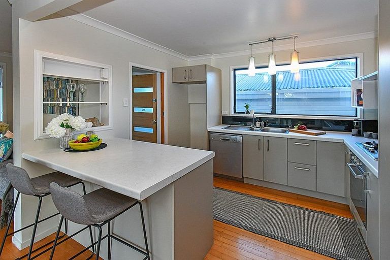 Photo of property in 7 Gatland Road, Opaheke, Papakura, 2113