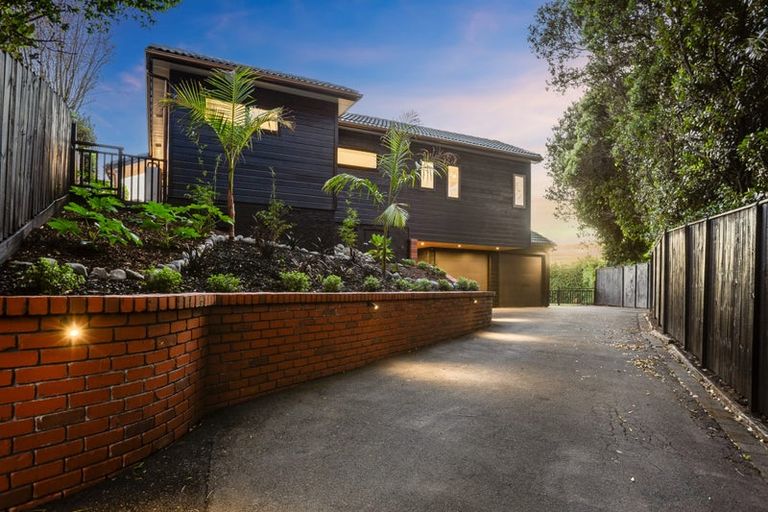 Photo of property in 77 Paremata Road, Paremata, Porirua, 5024