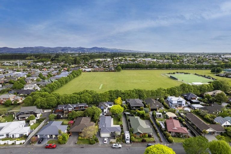 Photo of property in 84 Regency Crescent, Redwood, Christchurch, 8051