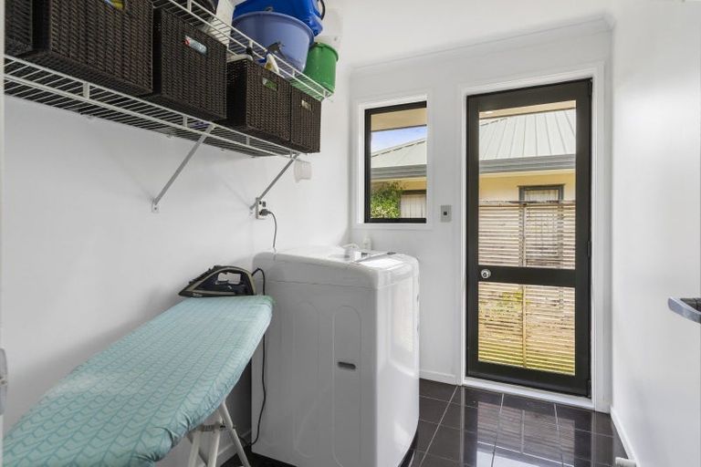Photo of property in 24 Sunset Drive, Pukekohe, 2120