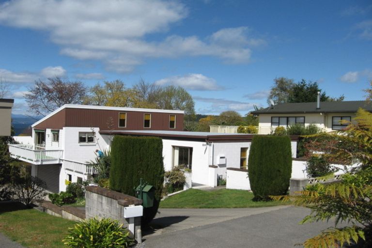 Photo of property in 4 Te Kopua Street, Acacia Bay, Taupo, 3330