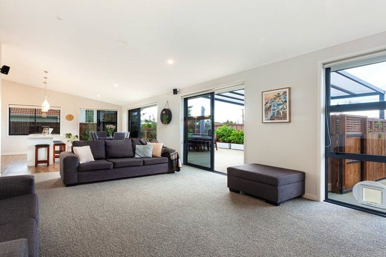 Photo of property in 1320b Papamoa Beach Road, Papamoa Beach, Papamoa, 3118