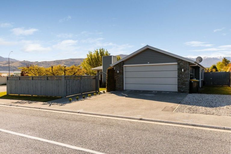 Photo of property in 2 Quarry Court, Cromwell, 9310