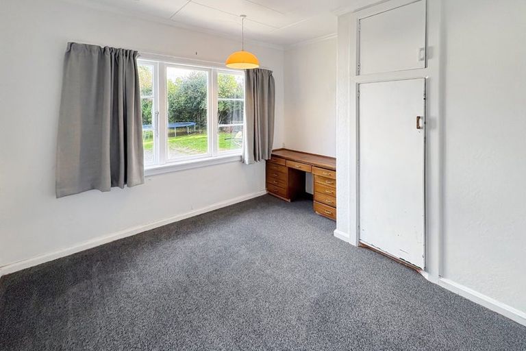 Photo of property in 2/4 Rodney Street, Waiwhetu, Lower Hutt, 5010