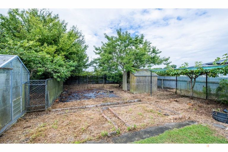 Photo of property in 1 Regent Street, Waimate, 7924