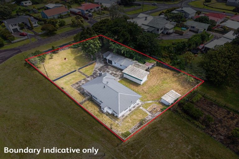 Photo of property in 33 Burns Street, Tawhero, Whanganui, 4501