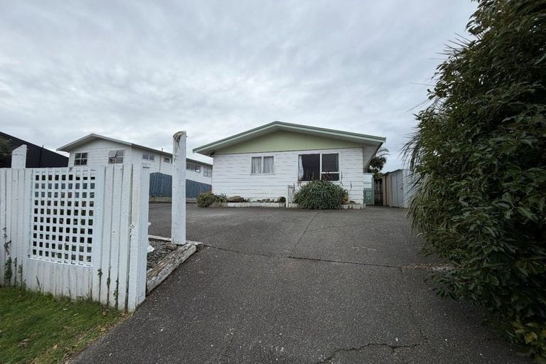 Photo of property in 241a Dickson Road, Papamoa Beach, Papamoa, 3118