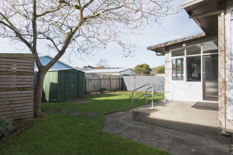Photo of property in 3 Parera Grove, Heretaunga, Upper Hutt, 5018