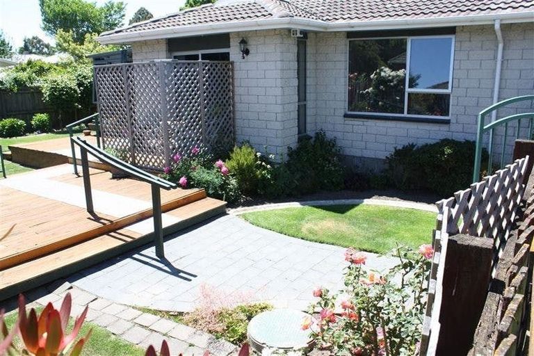 Photo of property in 2/456 Main South Road, Hornby, Christchurch, 8042