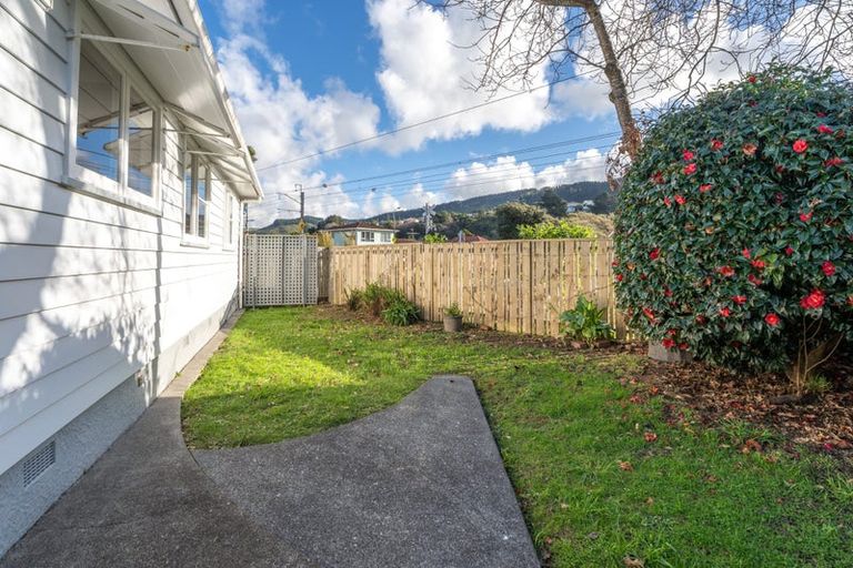 Photo of property in 13 Mclellan Street, Tawa, Wellington, 5028