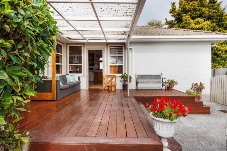 Photo of property in 7 Vernon Avenue, Takaro, Palmerston North, 4412