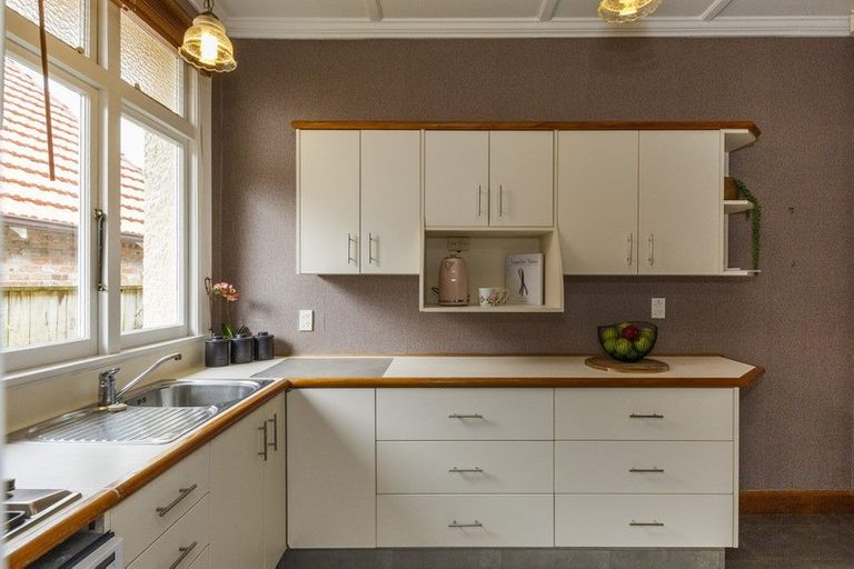 Photo of property in 45 South Street, West End, Palmerston North, 4410