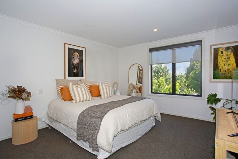 Photo of property in 51 Popokatea Drive, Takanini, 2112