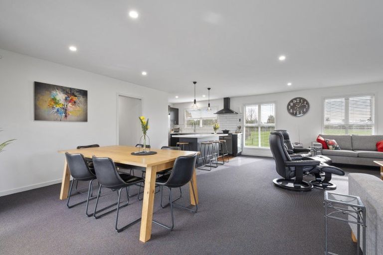 Photo of property in 172 Hendersons Line, Kelvin Grove, Palmerston North, 4470