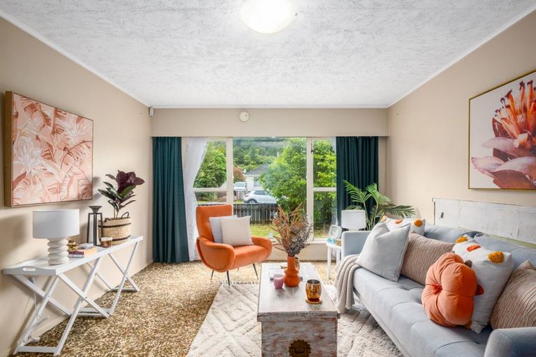 Photo of property in 76 Peel Place, Wainuiomata, Lower Hutt, 5014