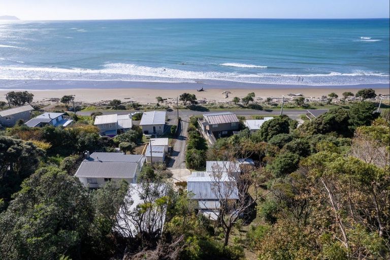 Photo of property in 30a Akitio Esplanade, Akitio, Pongaroa, 4991