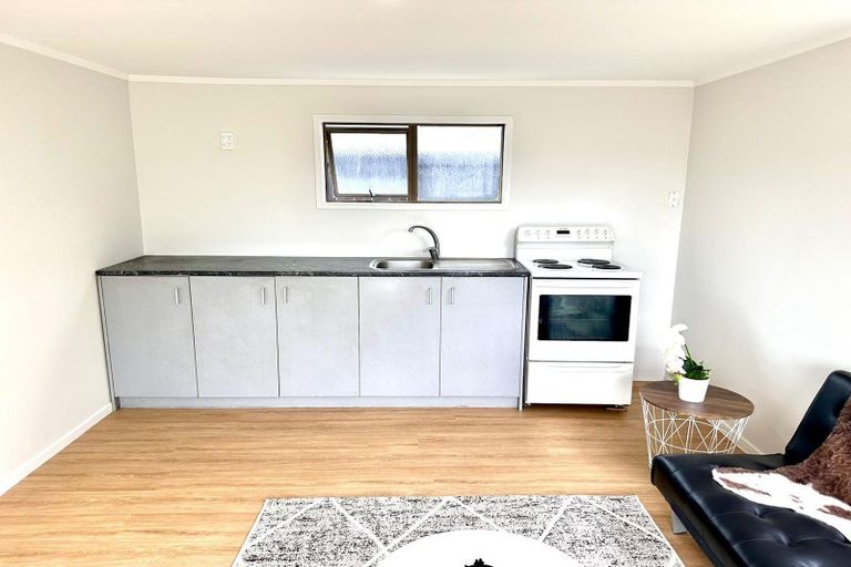 Photo of property in 44 Harwood Crescent, Otara, Auckland, 2023