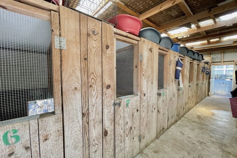 Photo of property in 23 Goodwood Road, Goodwood, Palmerston, 9481