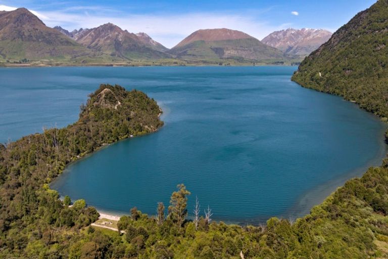 Photo of property in 19 Haast Eagle Road, Mount Creighton, 9371