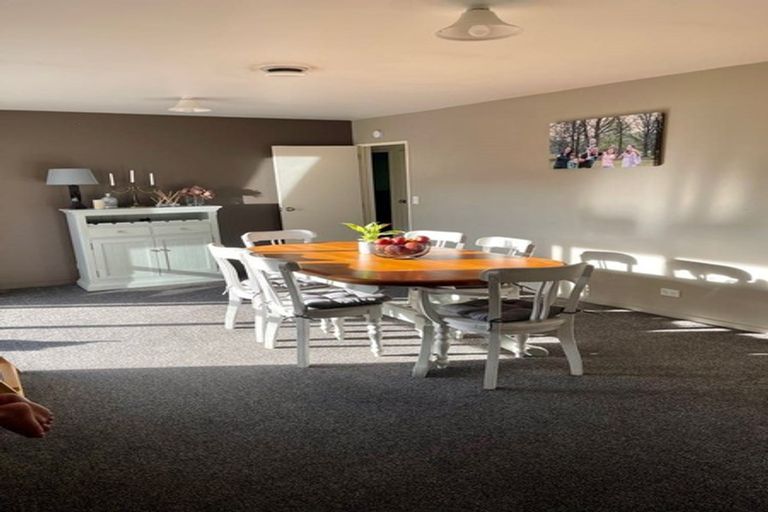 Photo of property in 21 Sutton Place, Dallington, Christchurch, 8061