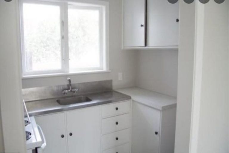 Photo of property in 1/10 Trevethick Grove, Woburn, Lower Hutt, 5010