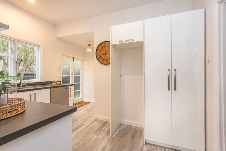 Photo of property in 60 Oxley Avenue, St Albans, Christchurch, 8014