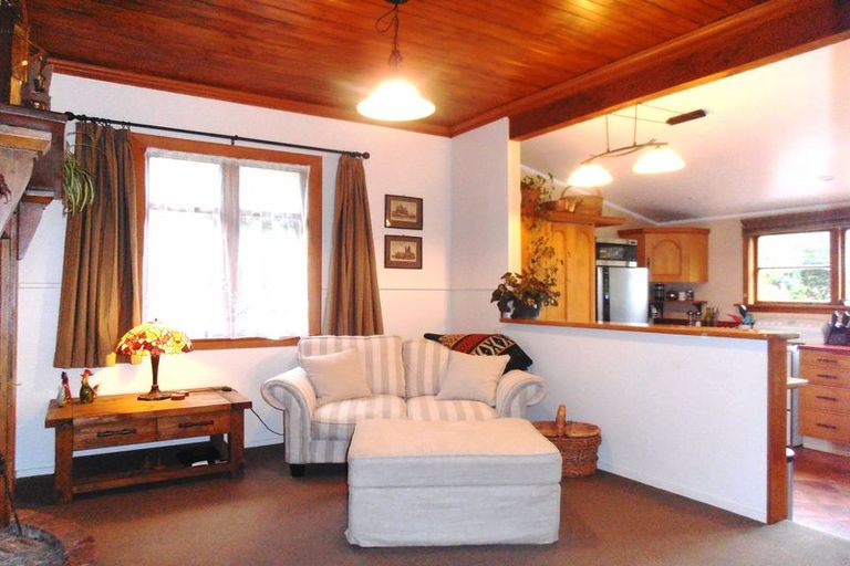 Photo of property in 4 Avenue Road, West End, Timaru, 7910