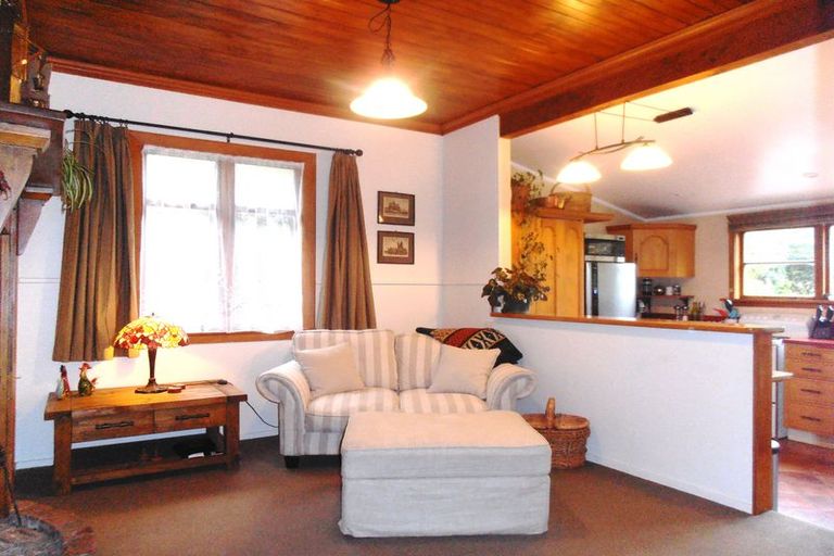 Photo of property in 4 Avenue Road, West End, Timaru, 7910