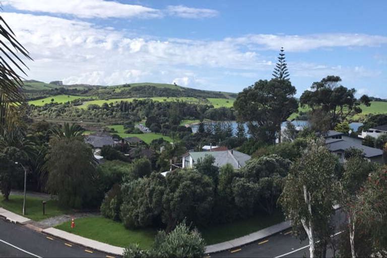 Photo of property in 37 Everard Avenue, Army Bay, Whangaparaoa, 0930